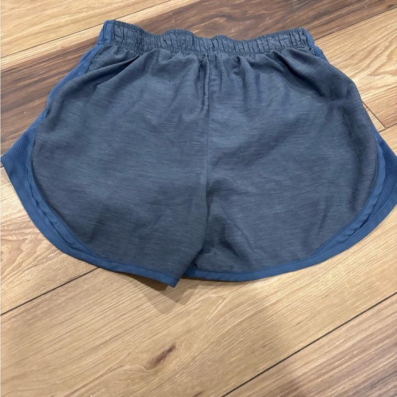 Nike Women's Athletic Shorts in Navy Blue - Picture 7 of 7